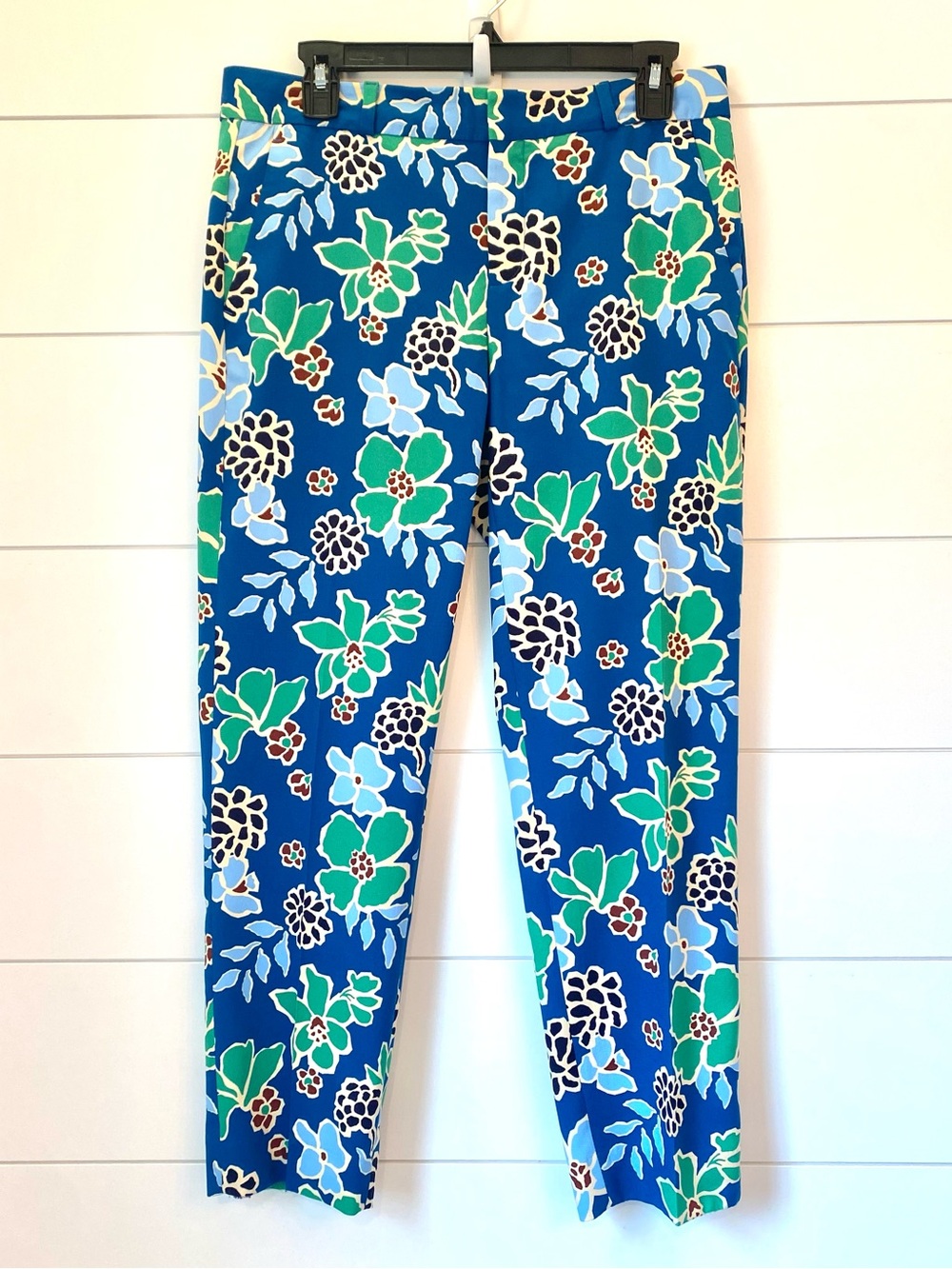 BANANA REPUBLIC floral slacks. Size 6.